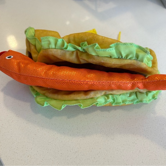 Hyde & Eek Cat Fish Taco Hat - Picture 4 of 10